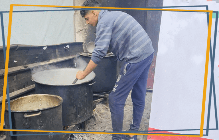 توزيع الأرز الساخن